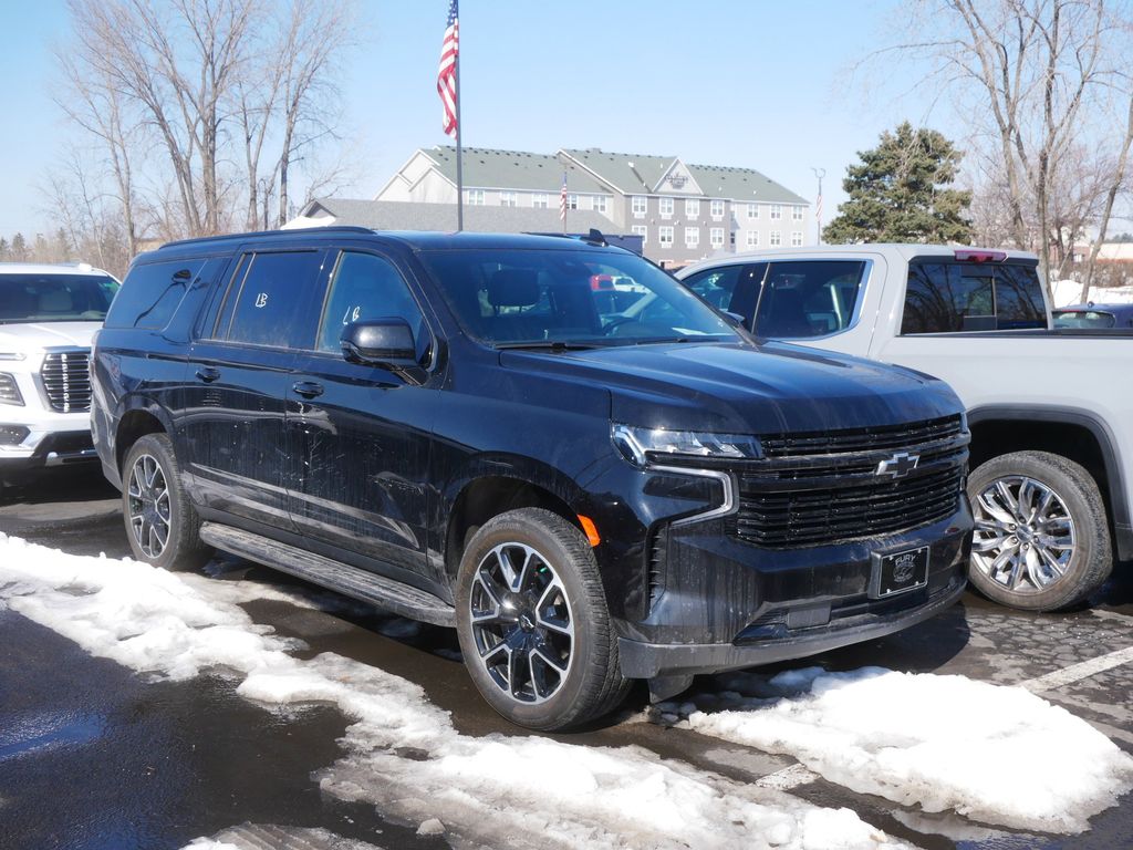 2024 Chevrolet Suburban RST 4WD