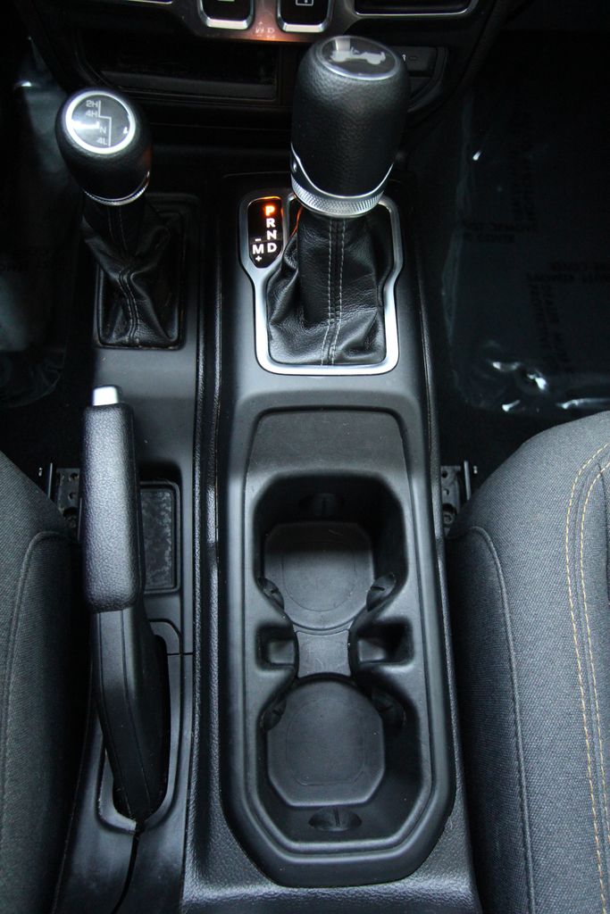 Used 2024 Jeep Wrangler SUV