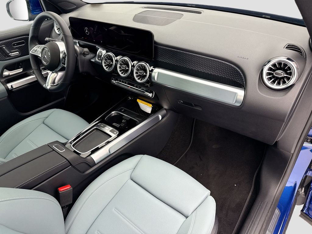 Thumbnail: 2026 Mercedes-Benz GLB - 16