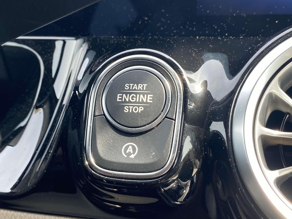 2025 Mercedes-Benz GLA 250 24
