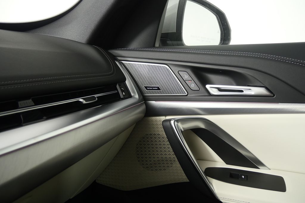 Thumbnail: 2026 BMW X1 - 27