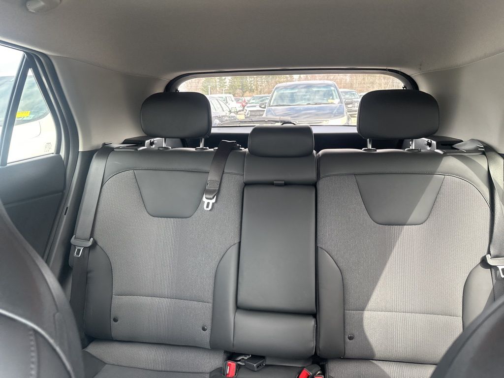 Used 2023 White Kia EX image 11