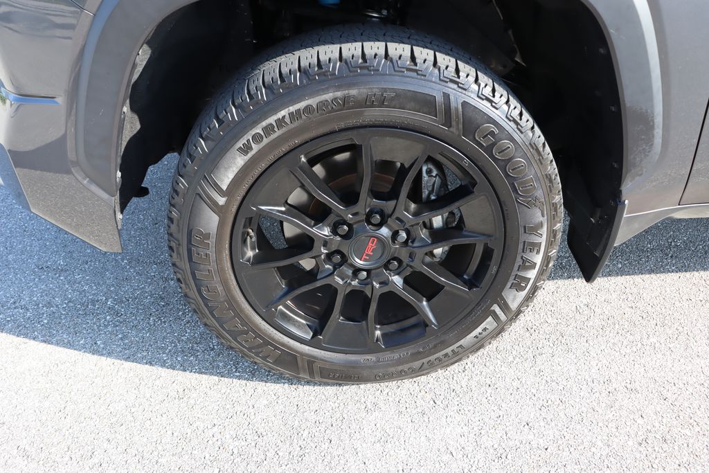 2022 Toyota Tundra Limited 4