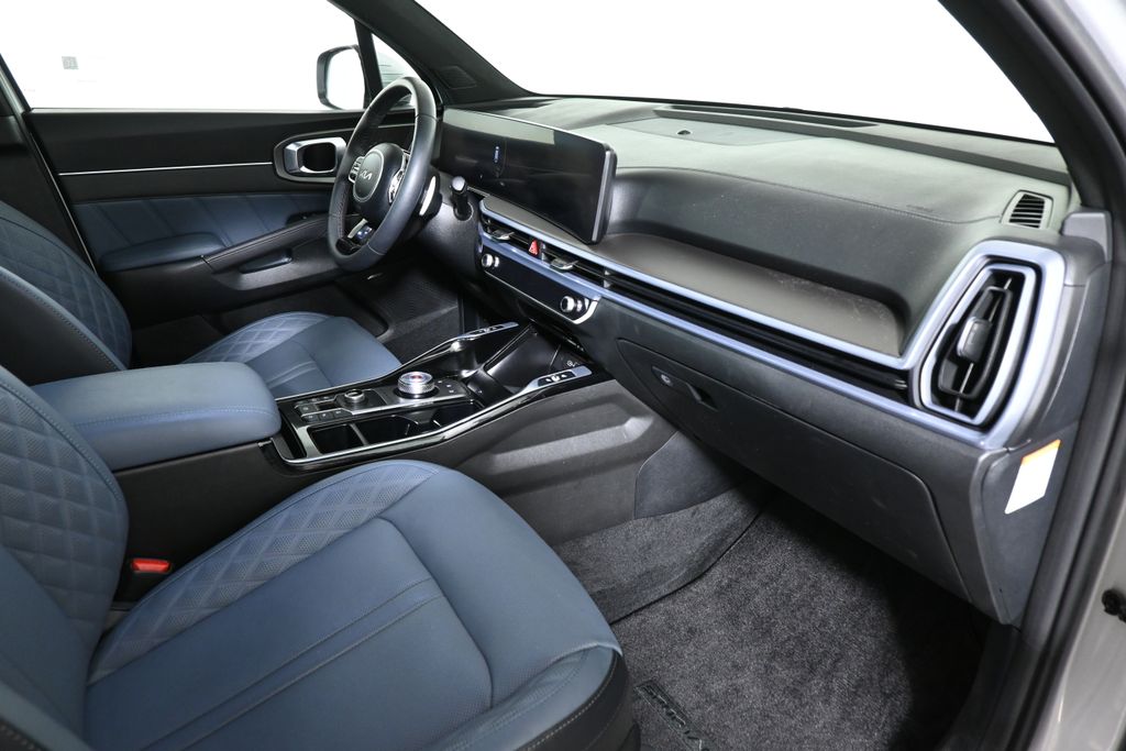 Thumbnail: 2025 Kia Sorento - 28