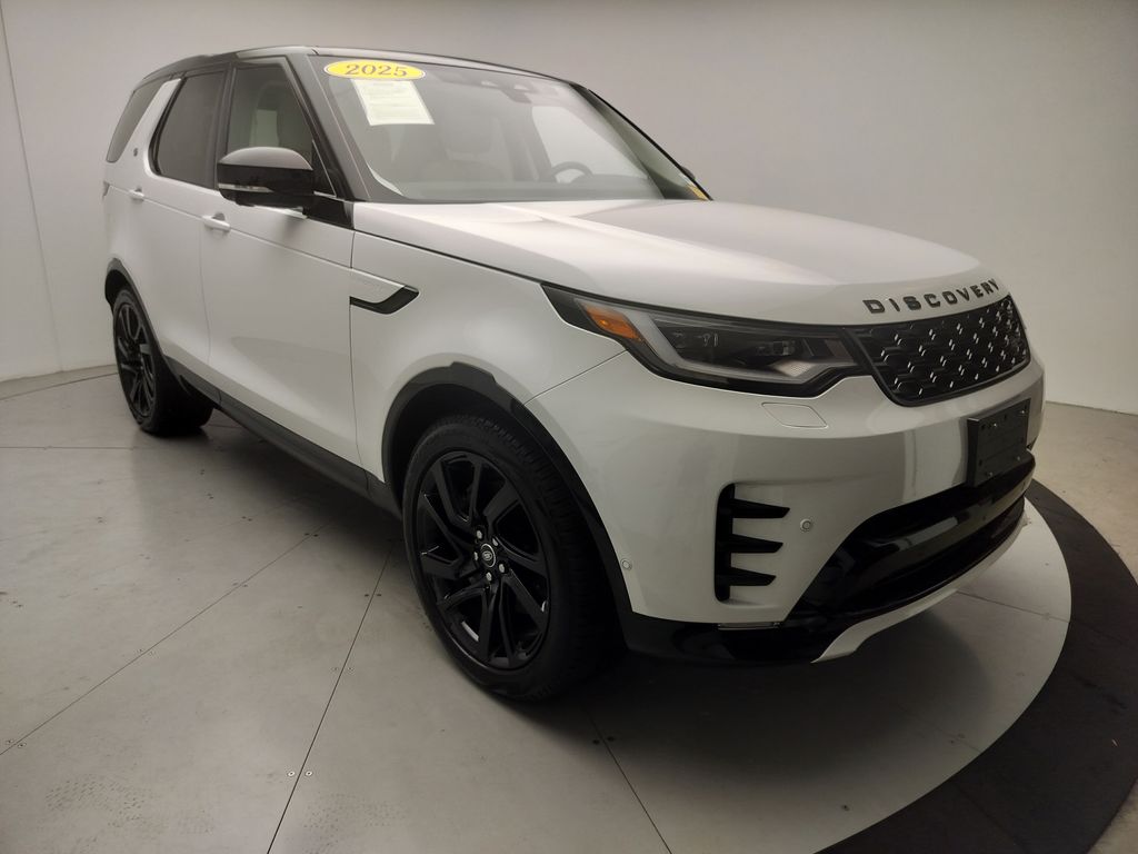 Thumbnail: 2025 Land Rover Discovery - 2