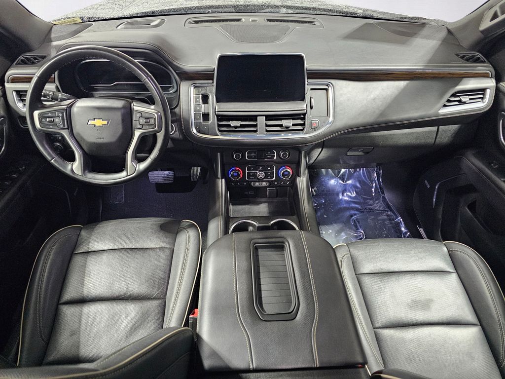 Used 2023  Chevrolet Premier image 16