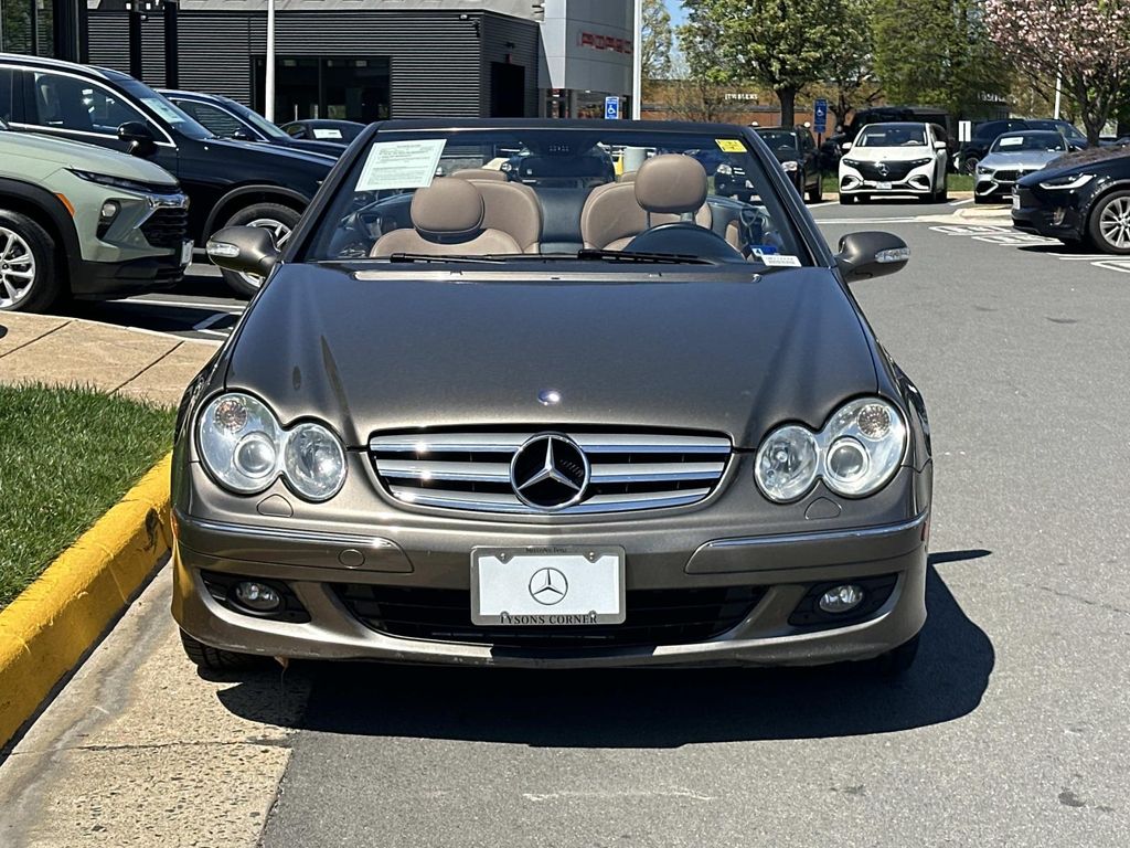 Thumbnail: 2009 Mercedes-Benz CLK - 20