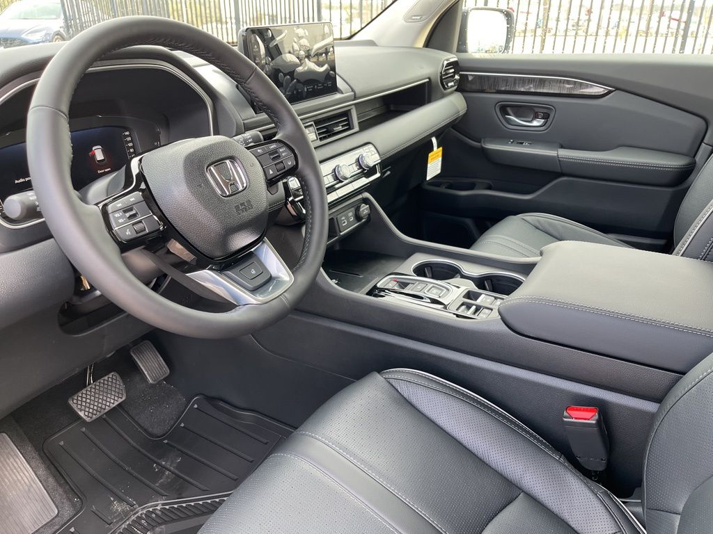 Thumbnail: 2025 Honda Pilot - 11