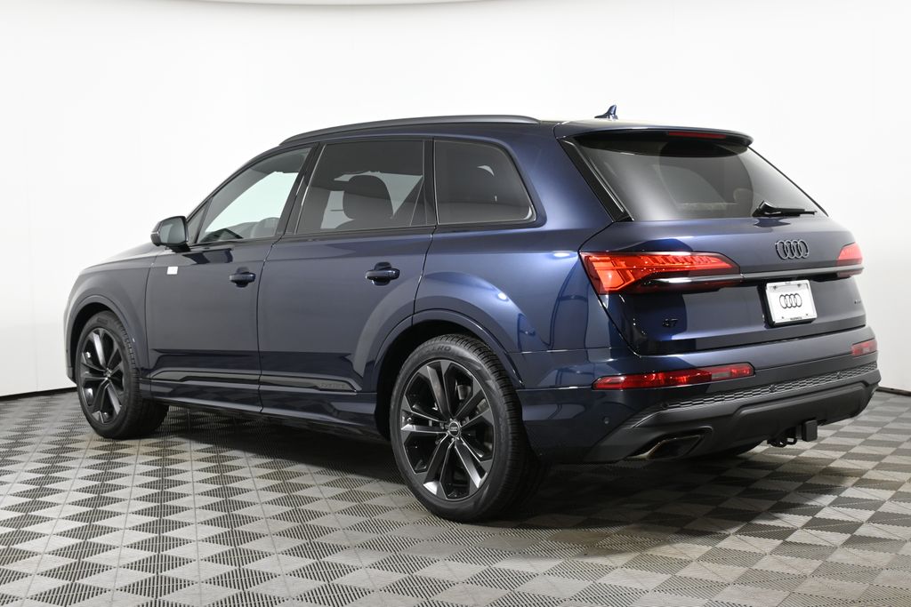 2025 Audi Q7  5