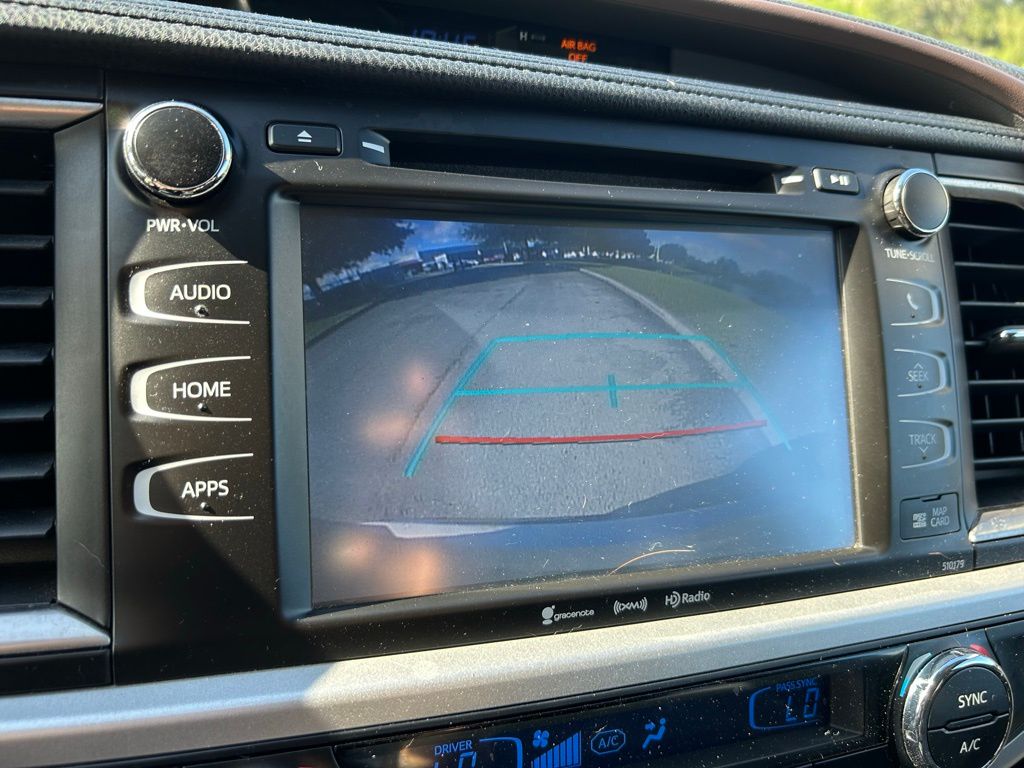 Thumbnail: 2017 Toyota Highlander - 27