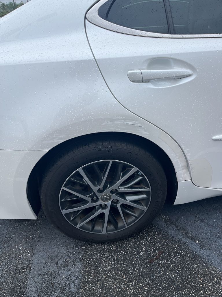 Thumbnail: 2018 Lexus ES - 14