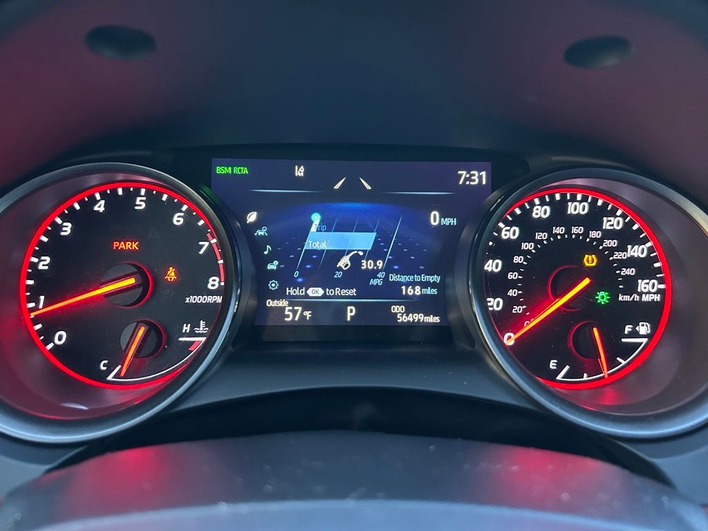 Thumbnail: 2022 Toyota Camry - 23