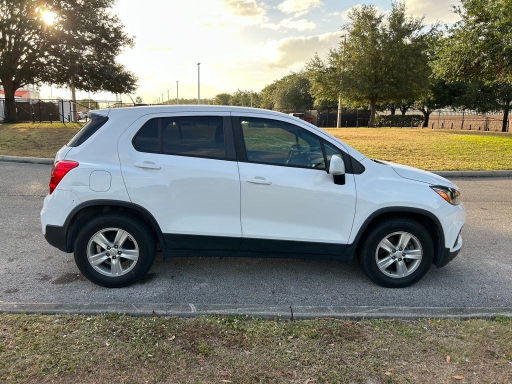 2020 Chevrolet Trax LS 6
