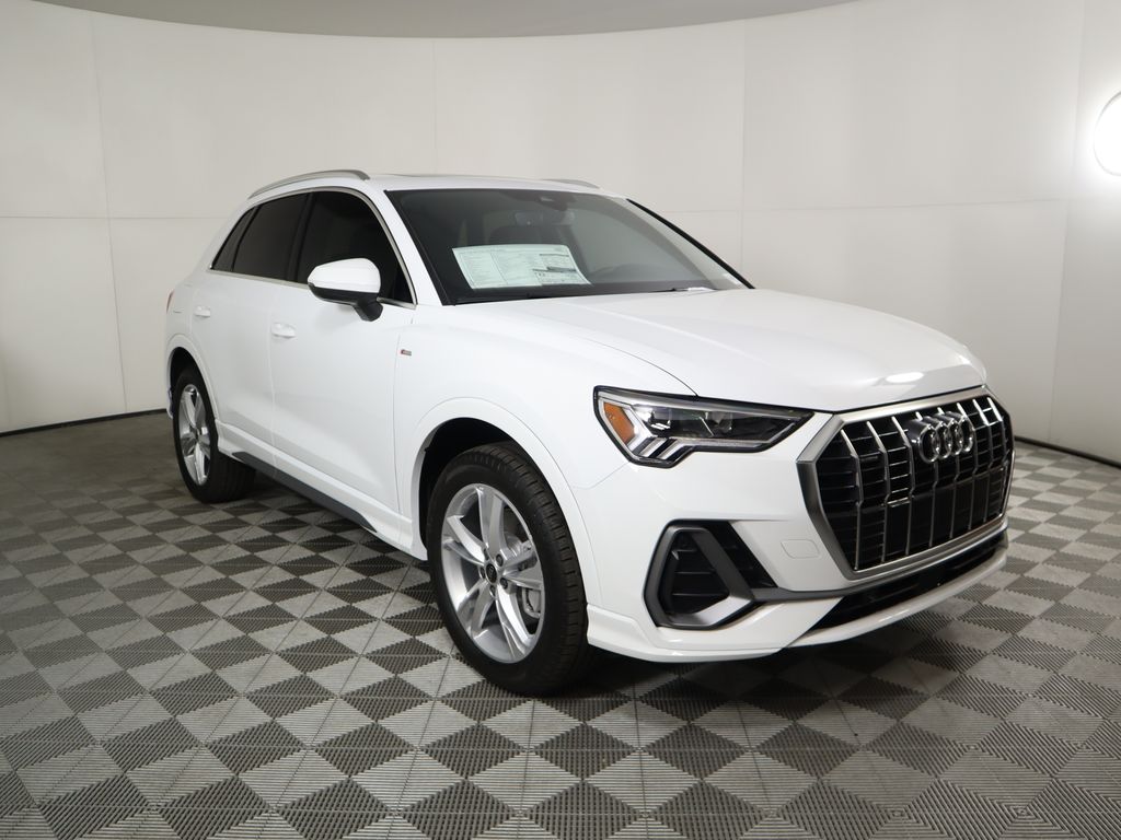 2024 Audi Q3  3