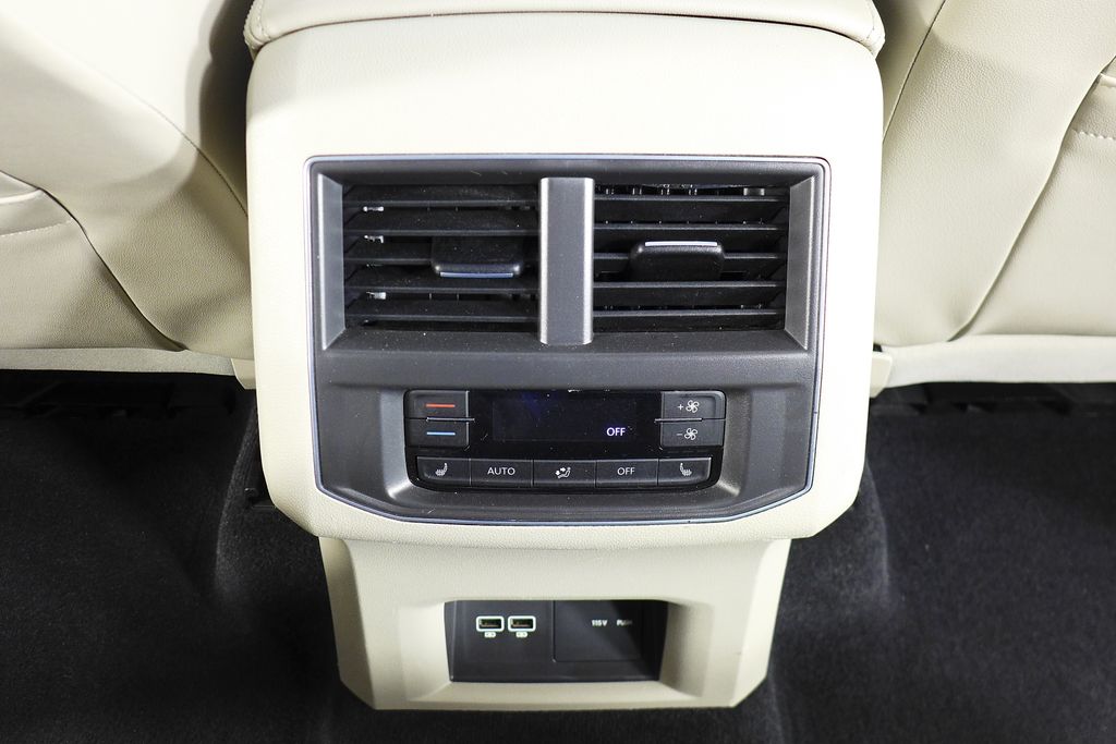 Thumbnail: 2018 Volkswagen Atlas - 24