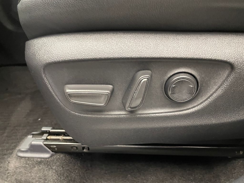 Thumbnail: 2024 Toyota Grand Highlander - 14