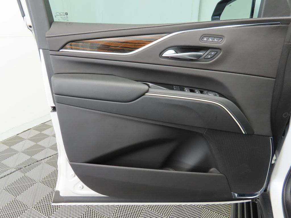 Thumbnail: 2023 Cadillac Escalade - 25