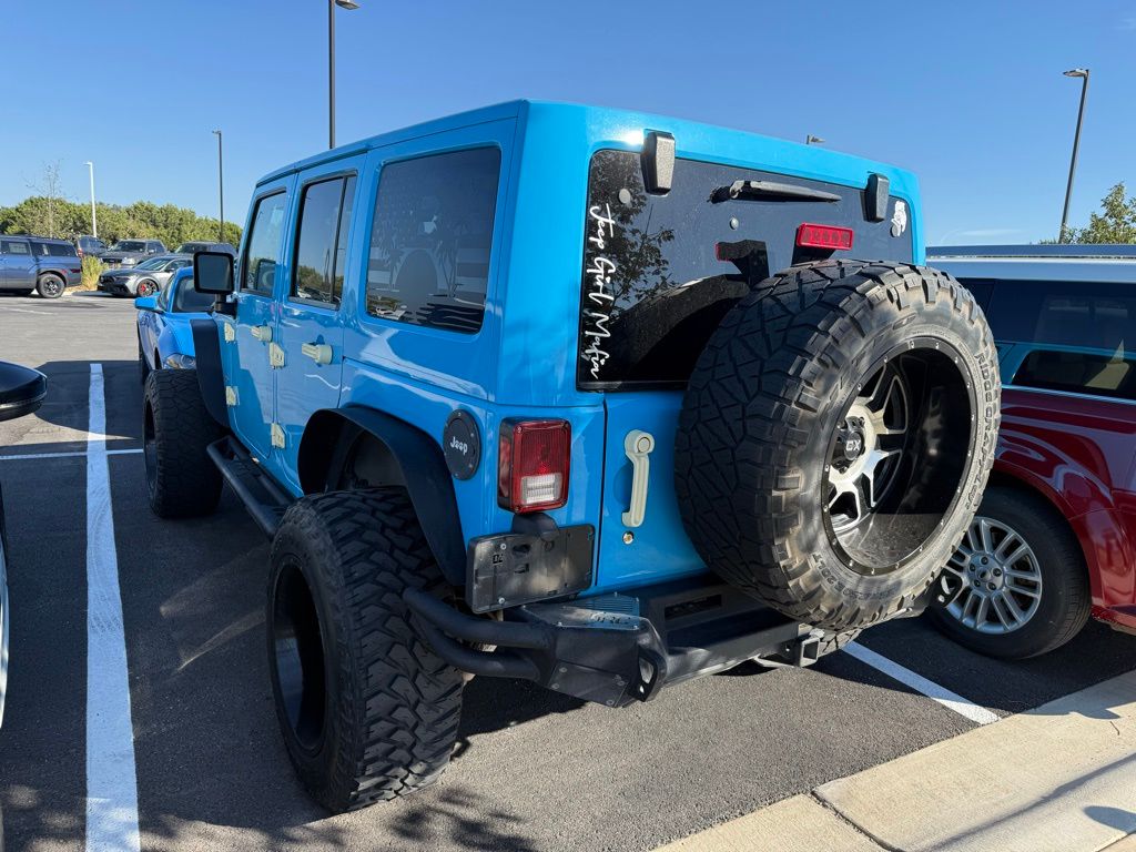 Thumbnail: 2017 Jeep Wrangler - 10