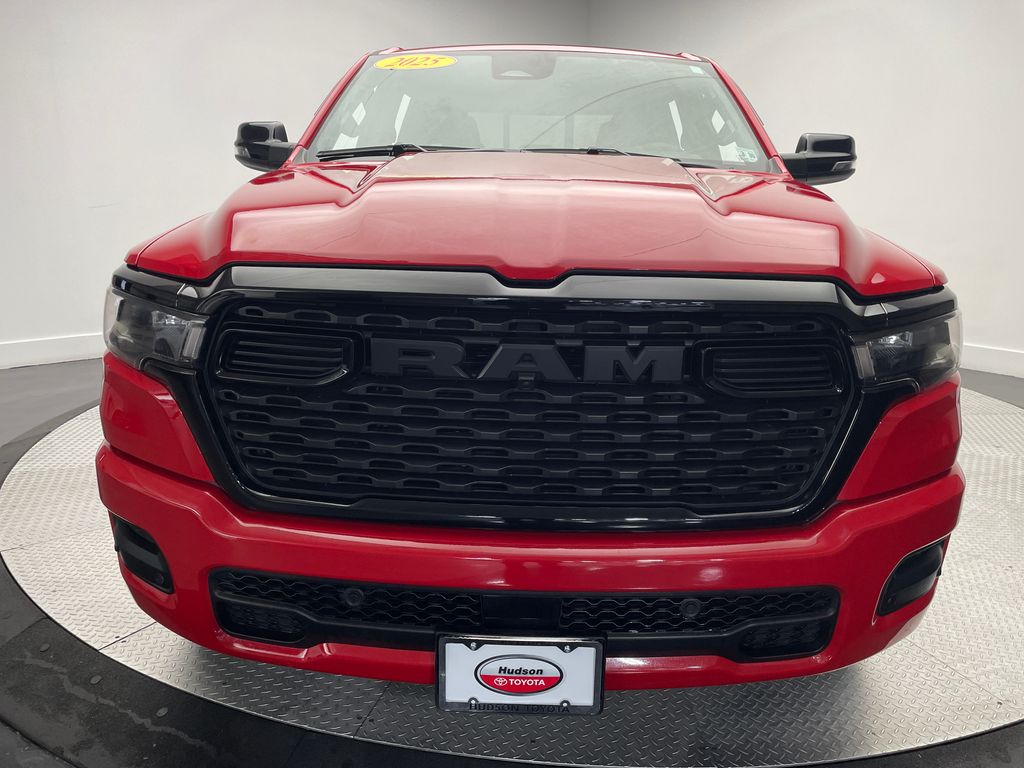 Thumbnail: 2025 RAM 1500 - 2