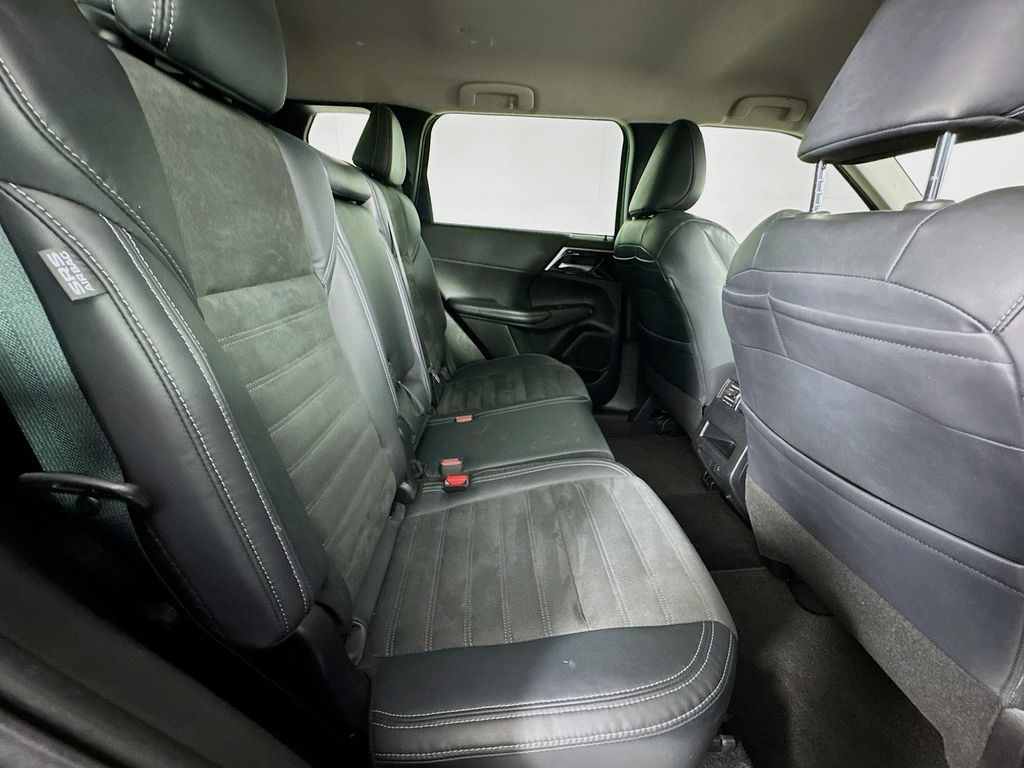 Used Car 2022 Mitsubishi Outlander  Se For Sale Under $25,000 In Austin, Texas