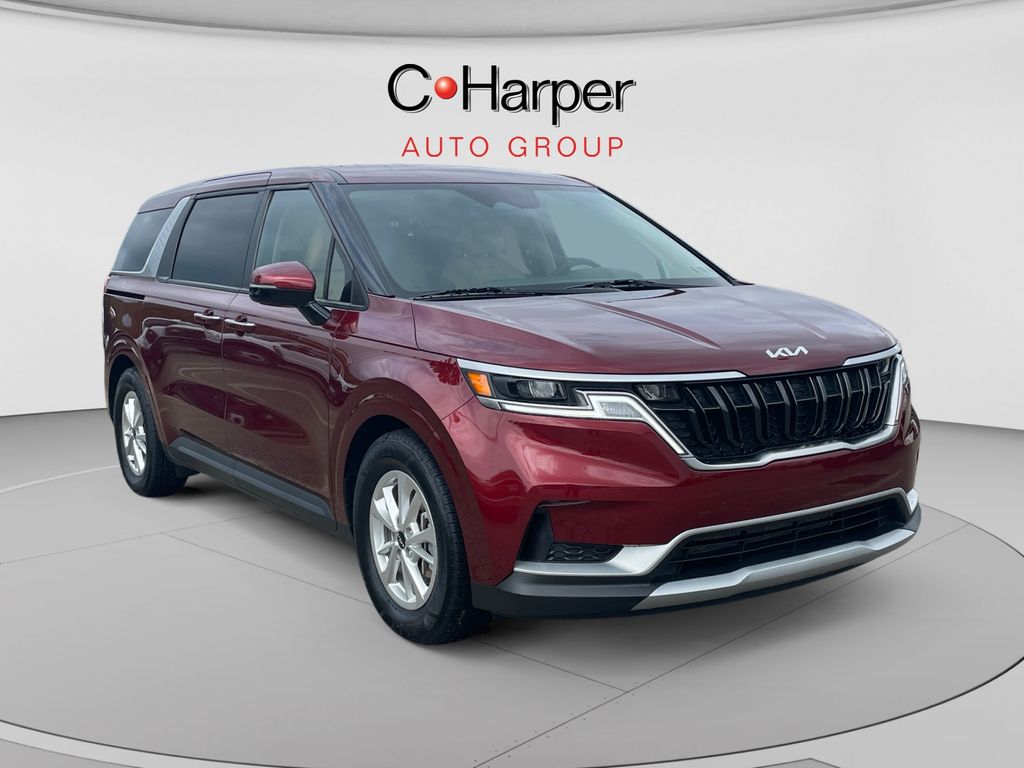 2024 Kia Carnival LX FWD