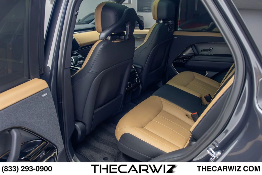 2025 Land Rover Range Rover Sport