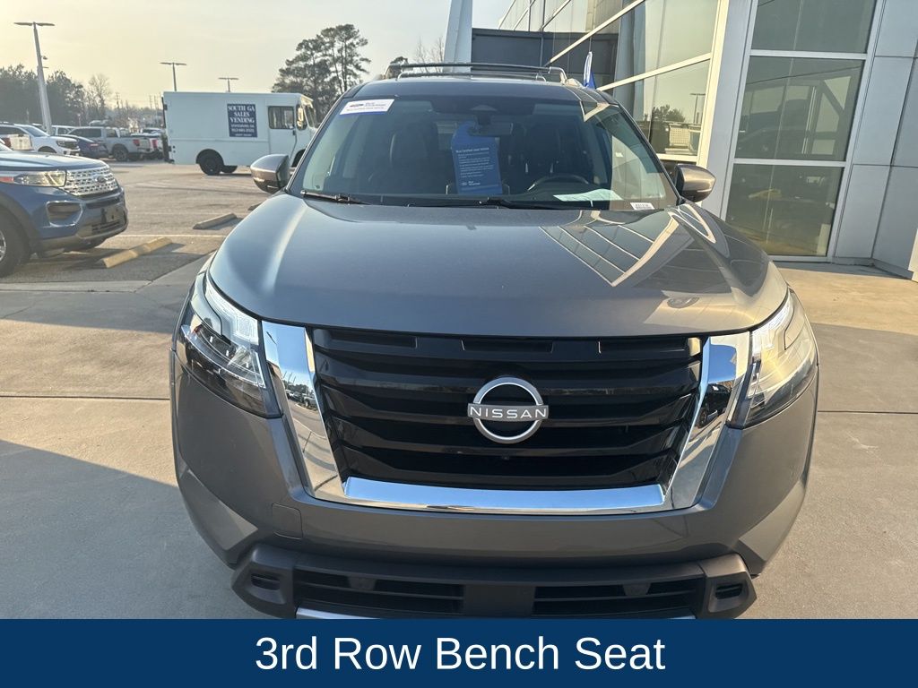 2024 Nissan Pathfinder SL FWD