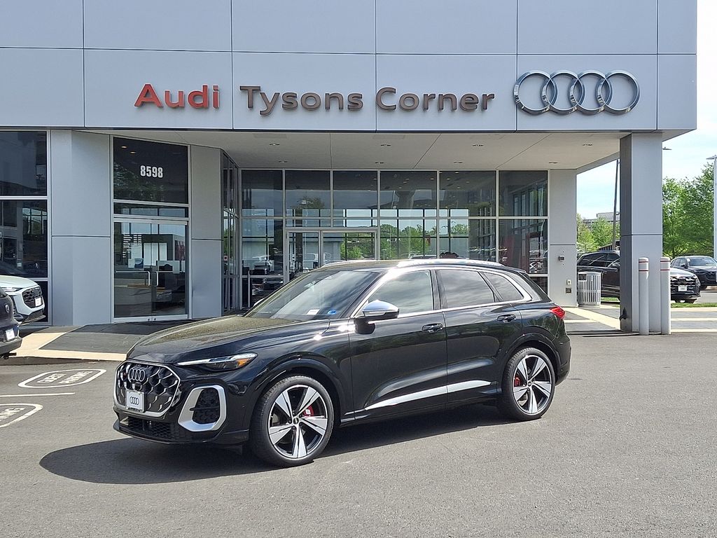 Thumbnail: 2026 Audi SQ5 - 1