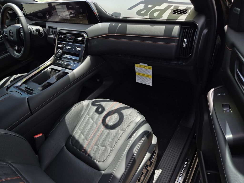 2026 Nissan Armada PRO-4X - Photo 7