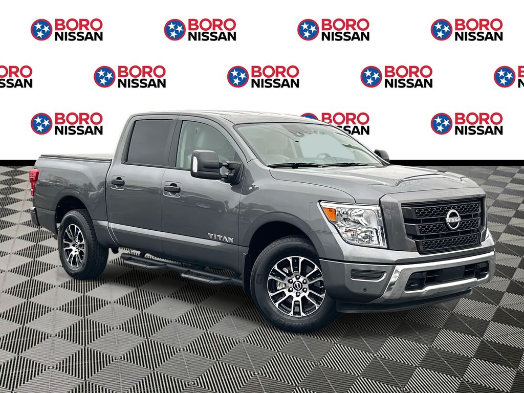 2024 Nissan Titan SV Crew Cab 4WD