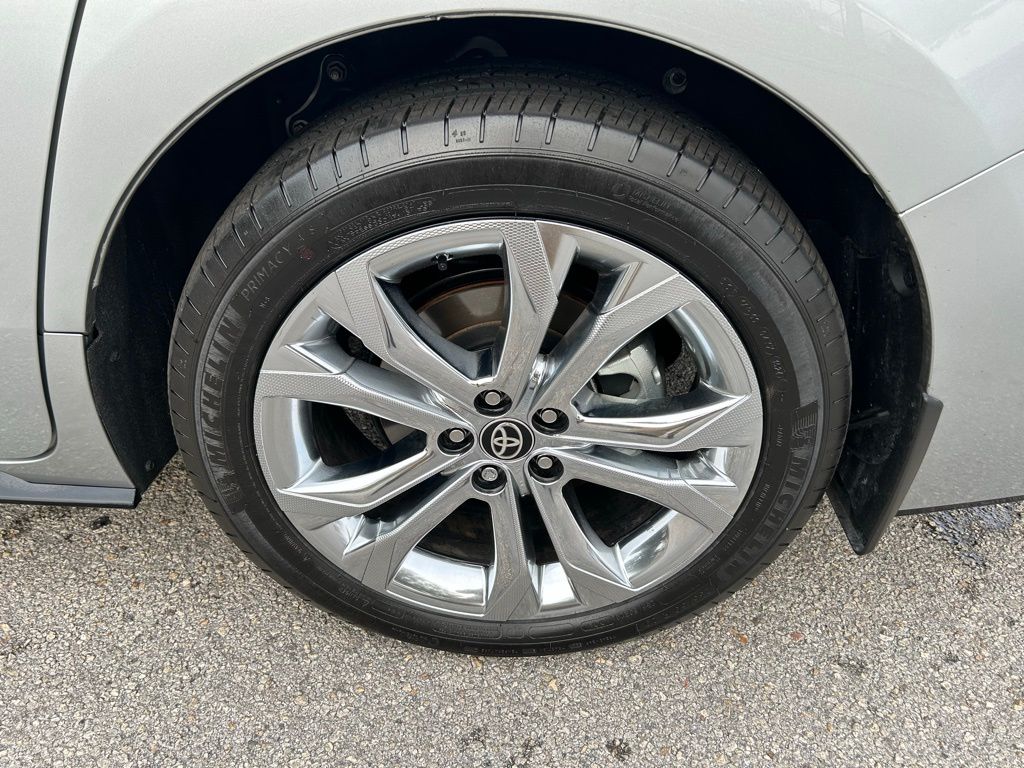 Thumbnail: 2024 Toyota Sienna - 9