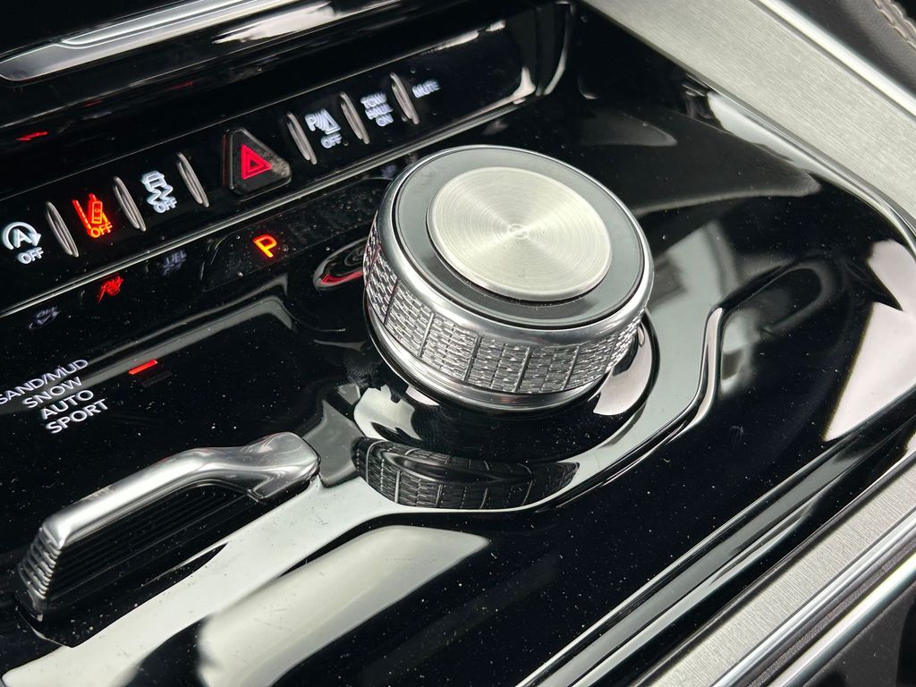 New 2026 Bright White Clearcoat Jeep  image 20