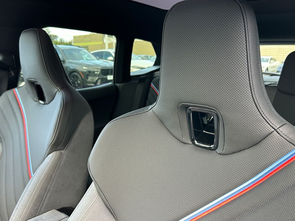 Thumbnail: 2026 BMW iX - 14