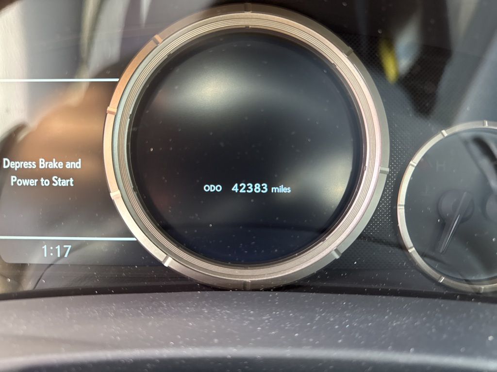 Thumbnail: 2022 Lexus RX - 9