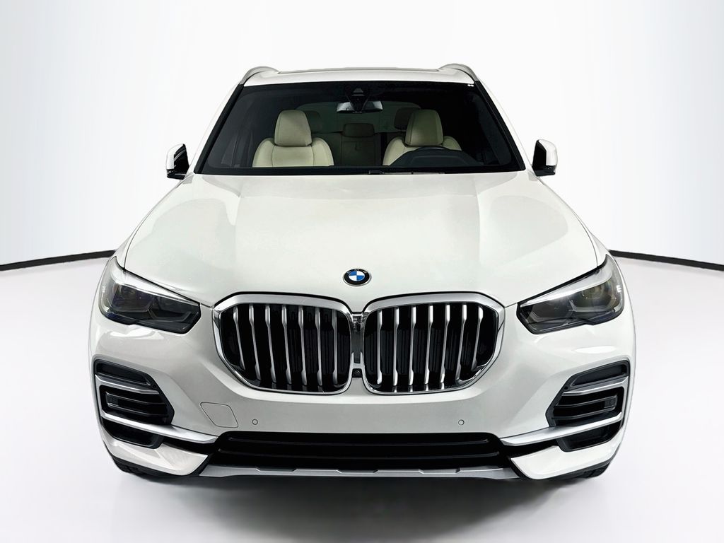 Thumbnail: 2022 BMW X5 - 2
