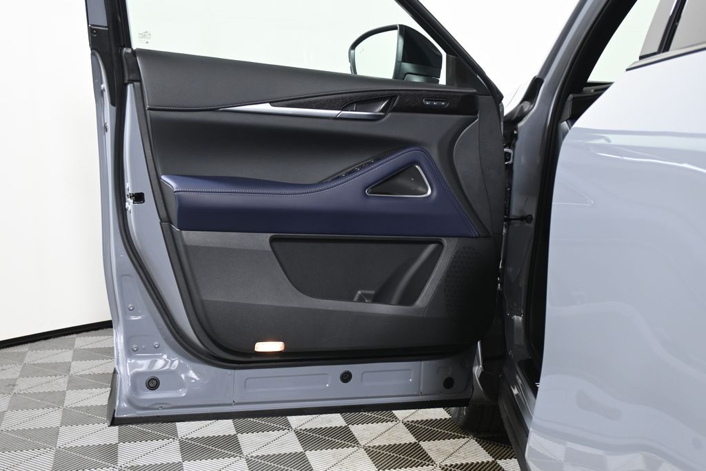 Thumbnail: 2026 INFINITI QX60 - 23