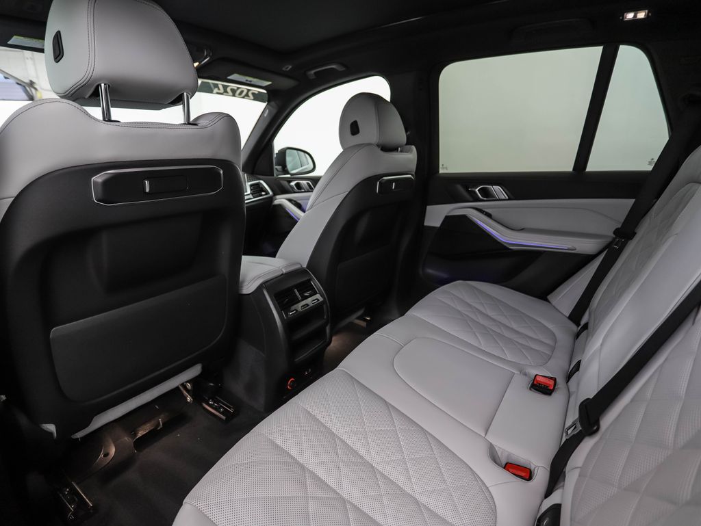 Thumbnail: 2024 BMW X5 - 21