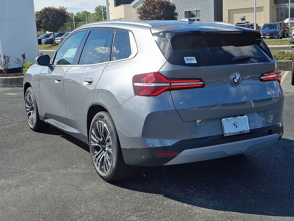 Thumbnail: 2026 BMW X3 - 3