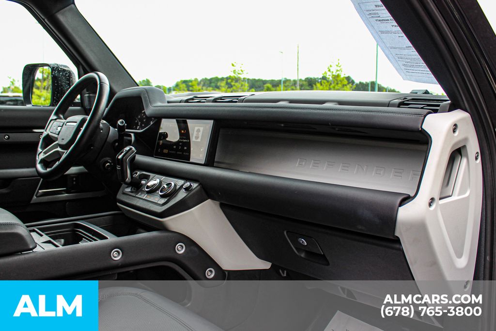 Used 2024 Black Land Rover S image 22