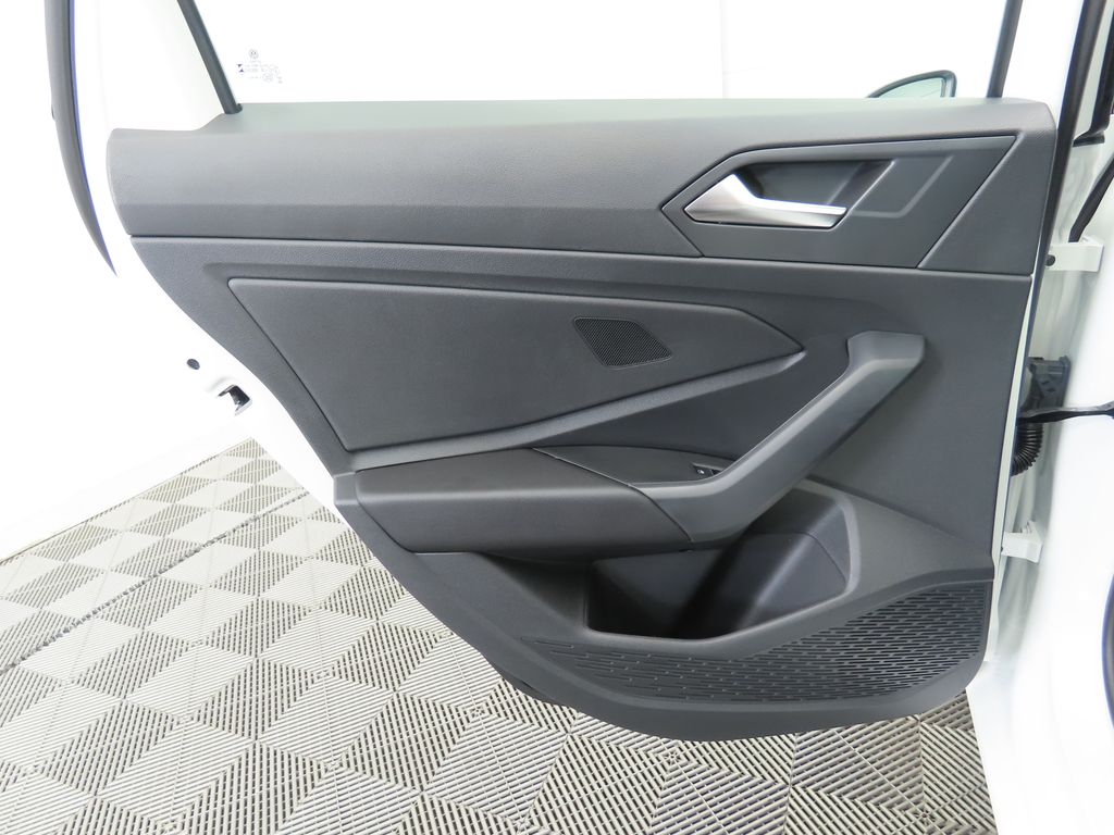Thumbnail: 2025 Volkswagen Jetta - 27