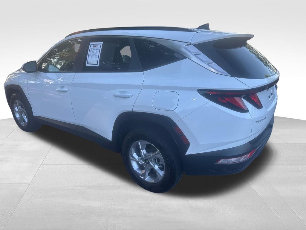 Used 2024 White Hyundai SEL image 16