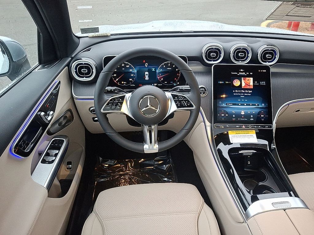 Thumbnail: 2026 Mercedes-Benz GLC - 8