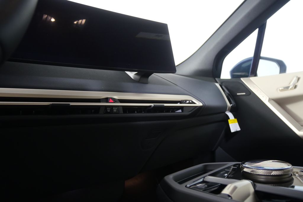 Thumbnail: 2026 BMW iX - 22