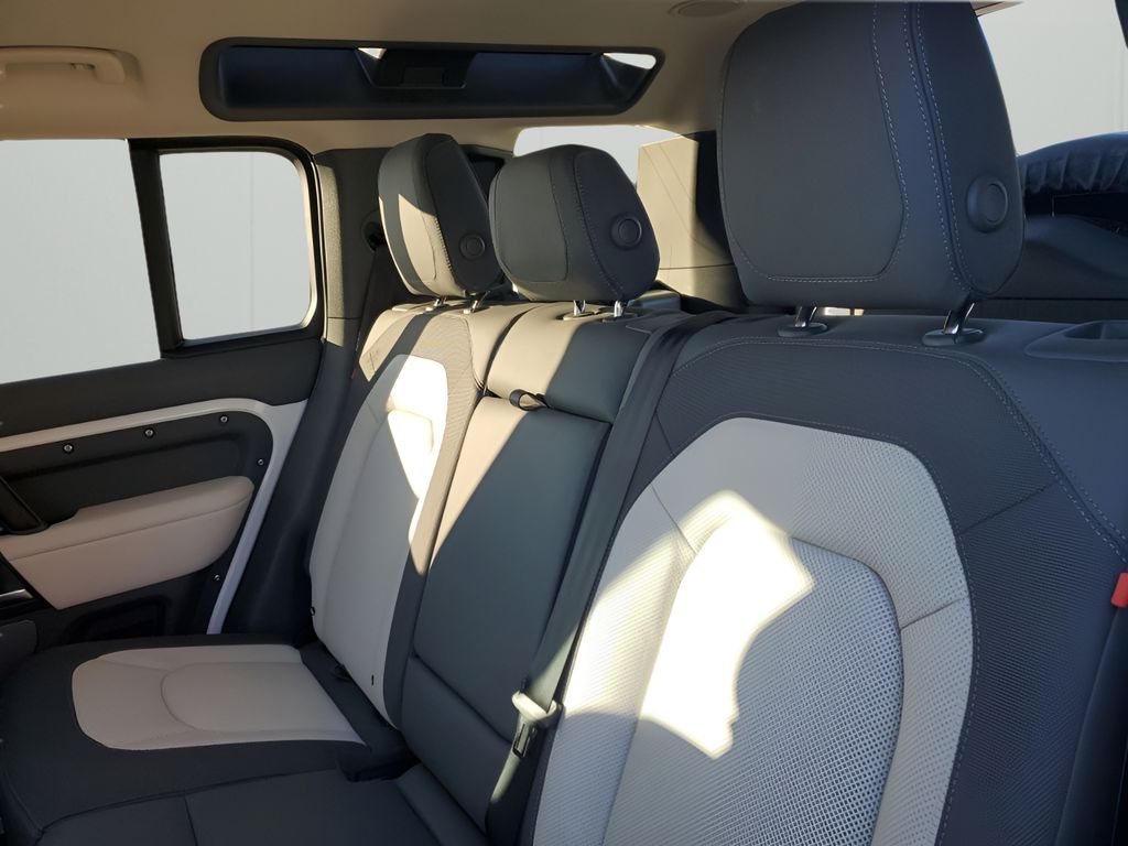 Used Car 2024 Land Rover Defender 110  X-dynamic Se For Sale Under $70,000 In Austin, Texas