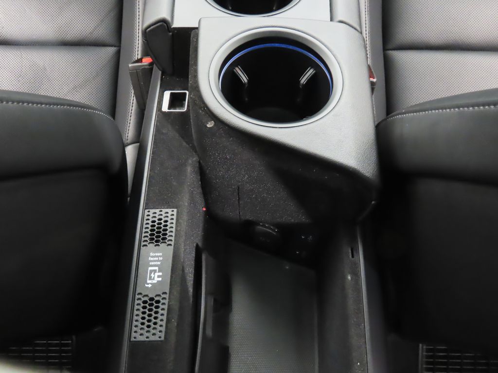 Thumbnail: 2024 Porsche Taycan - 29