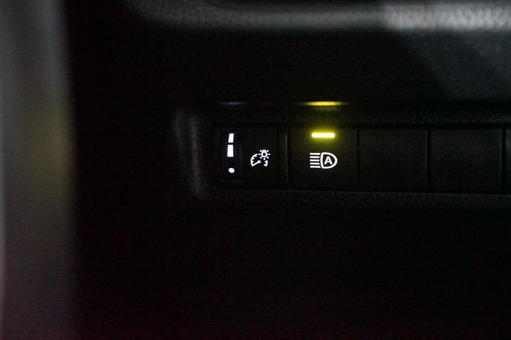 Thumbnail: 2025 Toyota RAV4 - 24