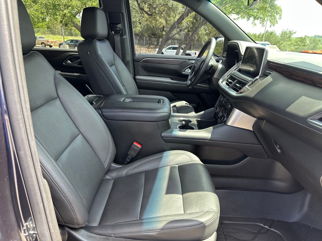 Used Car 2022 Chevrolet Suburban  Z71 For Sale Under $50,000 In Austin, Texas