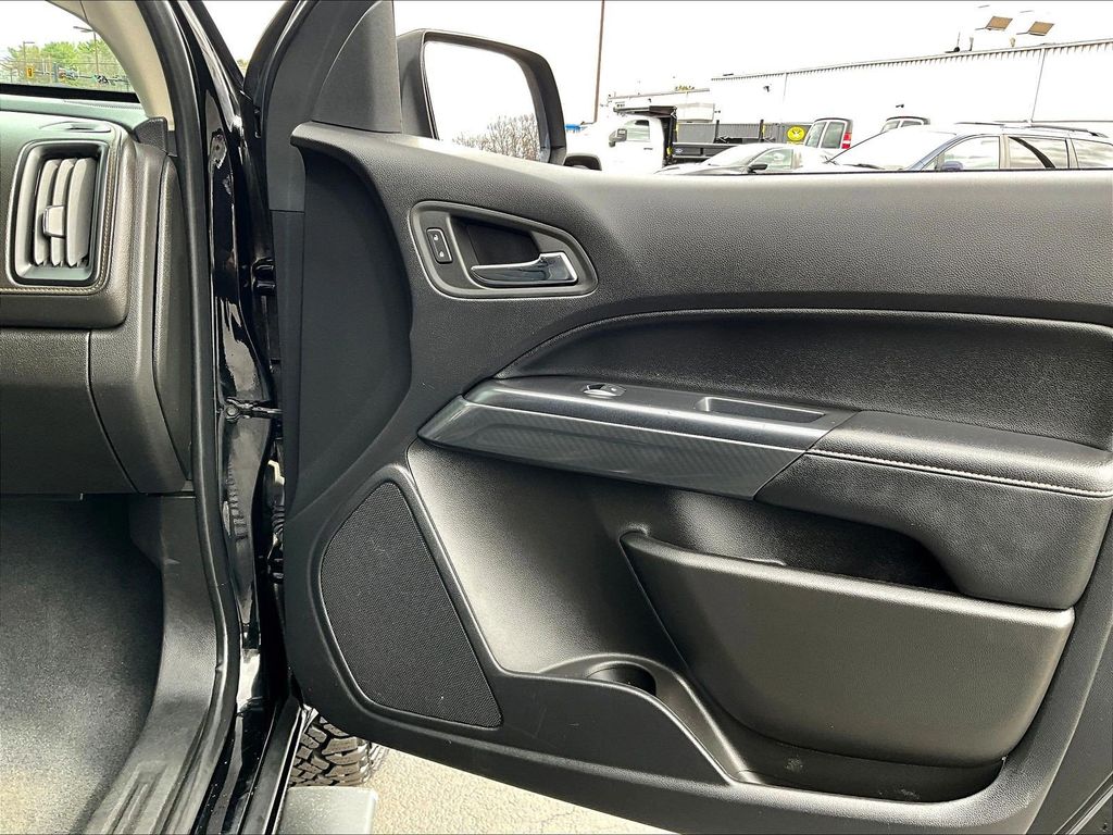 2022 GMC Canyon — photo 12