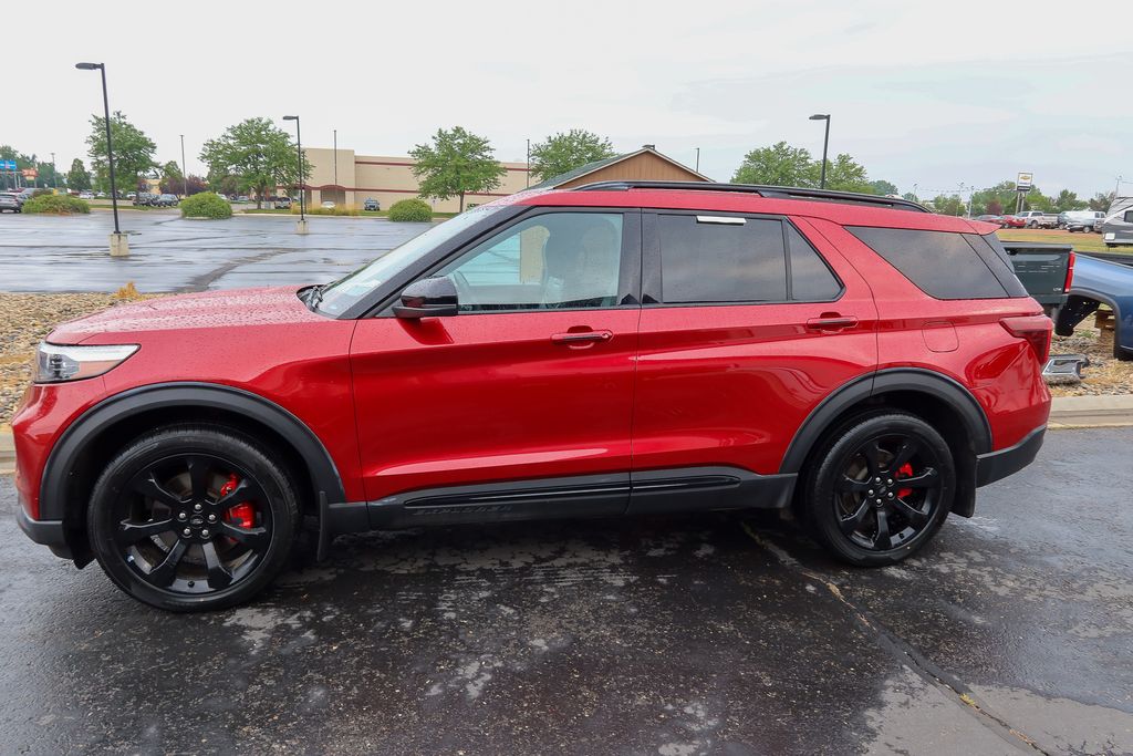 Rapid Red Metallic Tinted Clearcoat 2024 Ford Explorer SUV / Crossover All-Wheel Drive Automatic