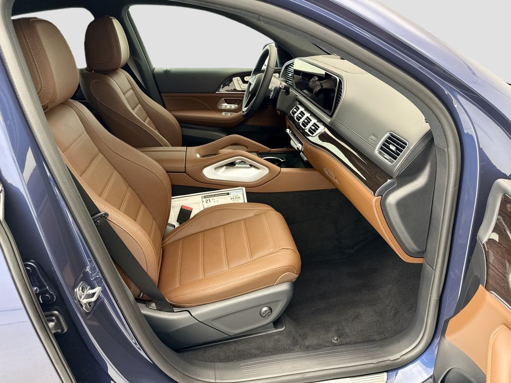 Thumbnail: 2026 Mercedes-Benz GLE - 19